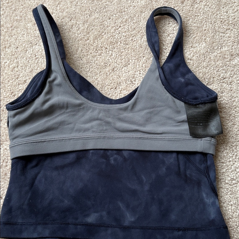Lululemon Align tank - Picture 4 of 5